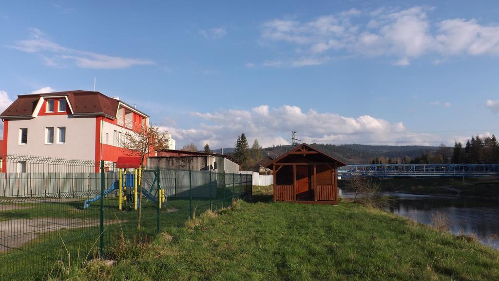 Guest House Penzion Fortuna Lazy pod Makytou Exterior photo